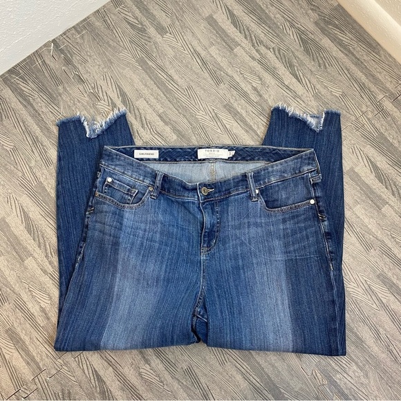 Torrid Girlfriend Two Tone Frayed Hem Jeans - Picture 3 of 15